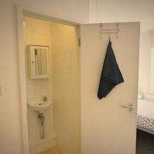 Double Room Shower